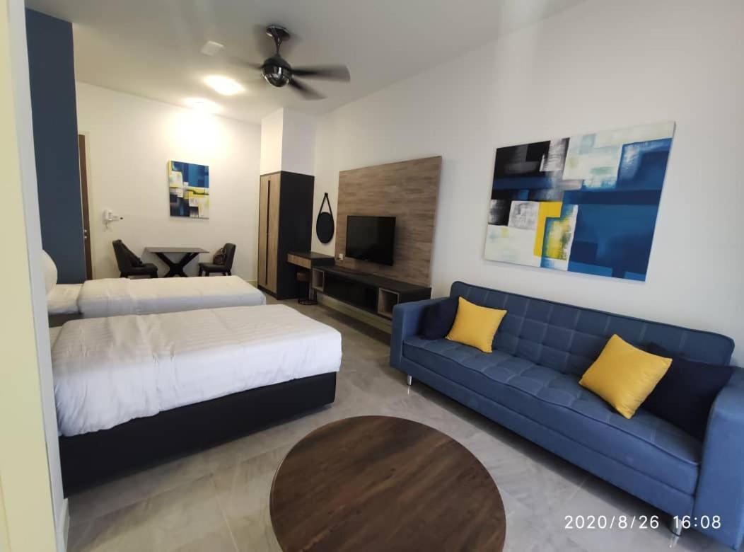 Homestay Shah Rizki At Imperio With Swimming Pool Muslim Friendly Malacca エクステリア 写真