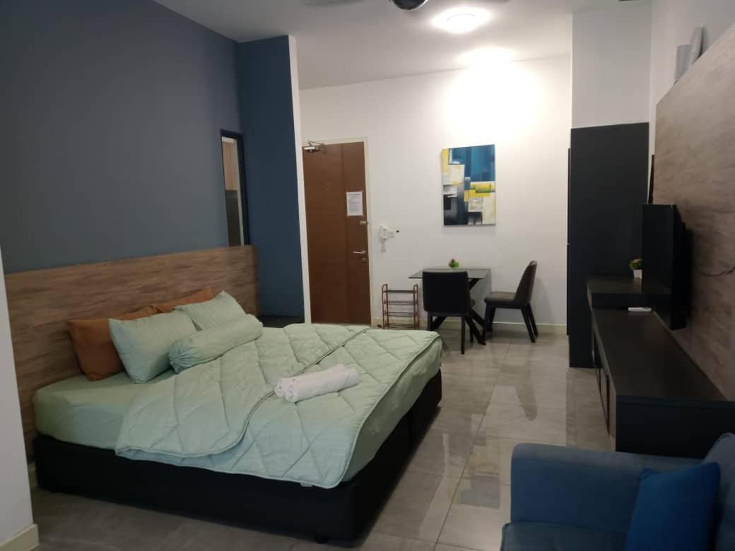 Homestay Shah Rizki At Imperio With Swimming Pool Muslim Friendly Malacca エクステリア 写真